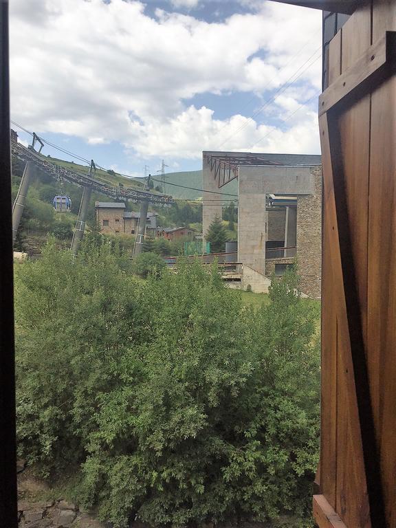 P&C Font Verd Canillo Buitenkant foto